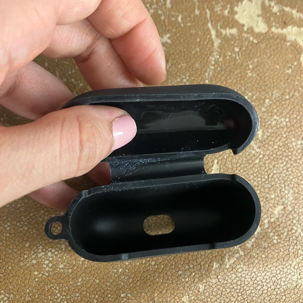 AirPod Case - Picture 3 of 7